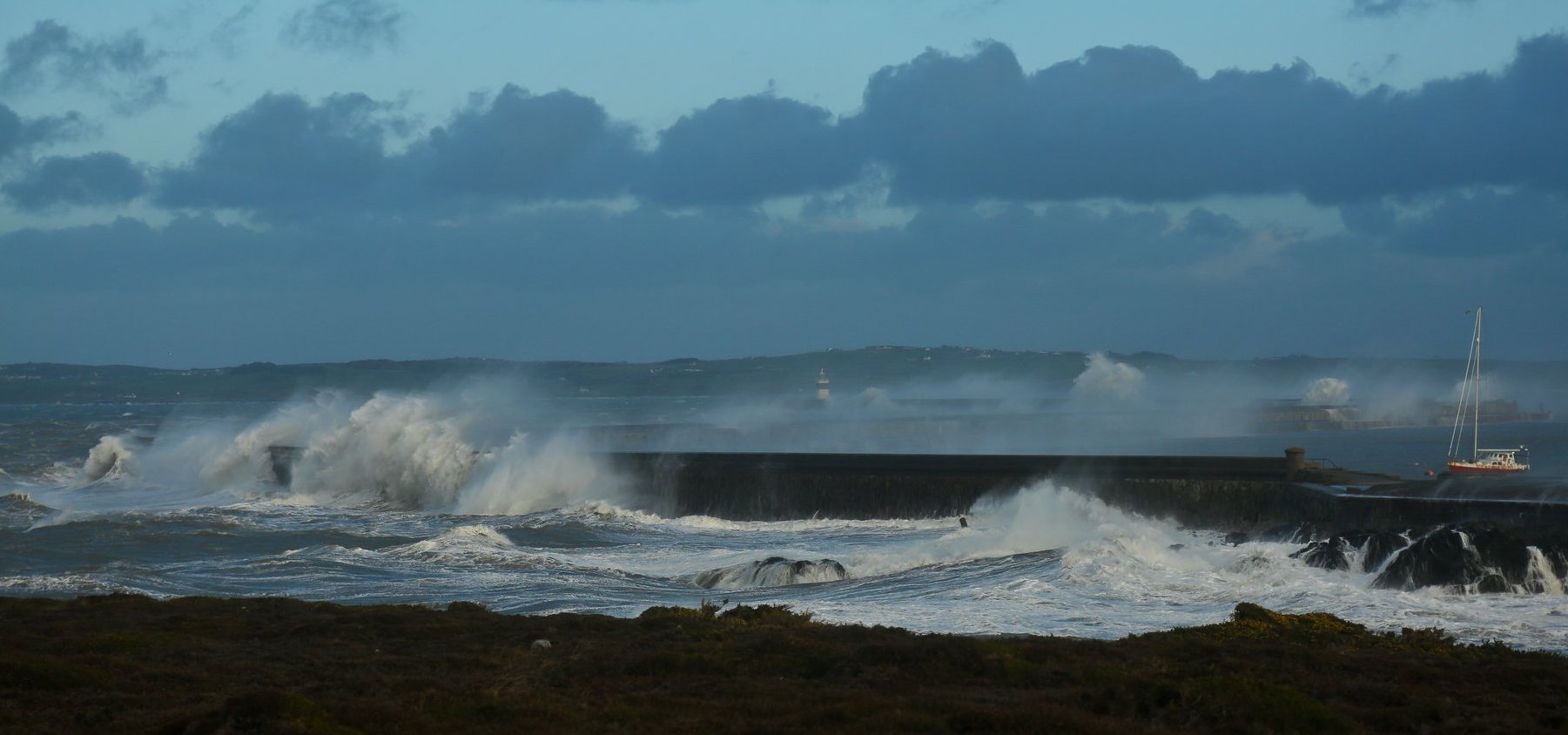 breakwater_storm_2